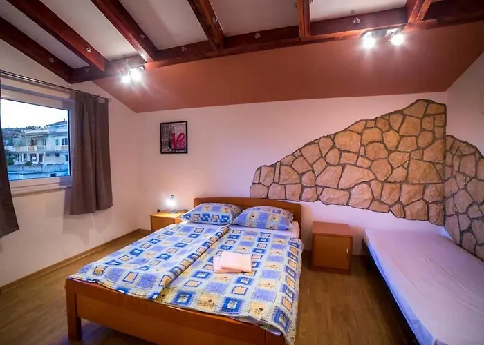 Apartment For Families With Children - Rab - 20749 *