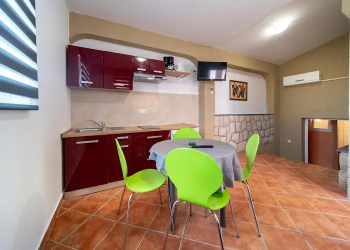 Apartment For Families With Children - Rab - 20749 *
